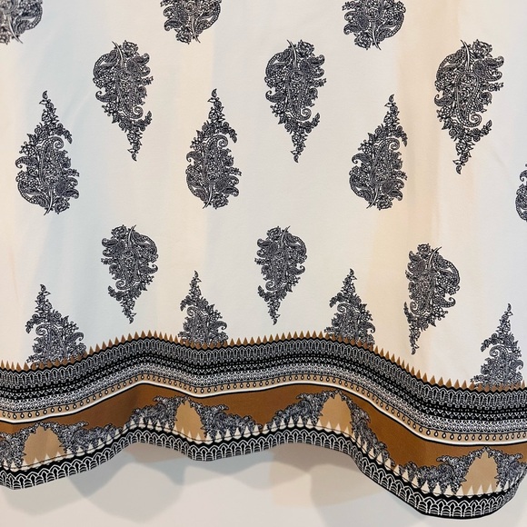 Charter Club Cream and Black Paisley Blouse - Picture 2 of 5